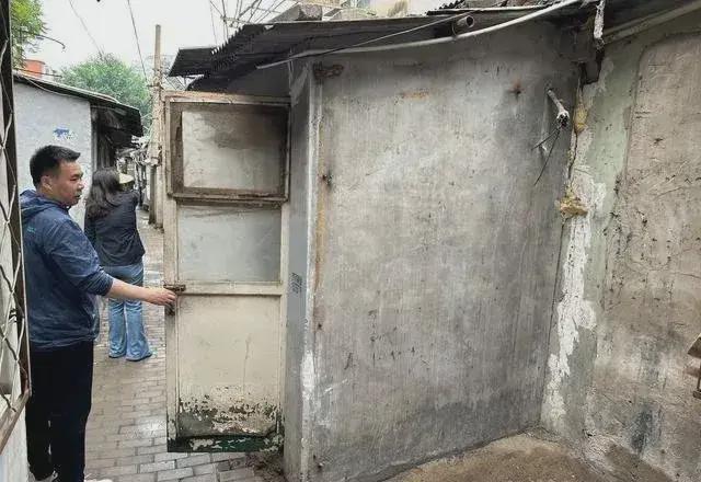 搭乱建居民想提升小区环境的愿望实现了凯发携手马竞赛事拆除700平方米私(图4)